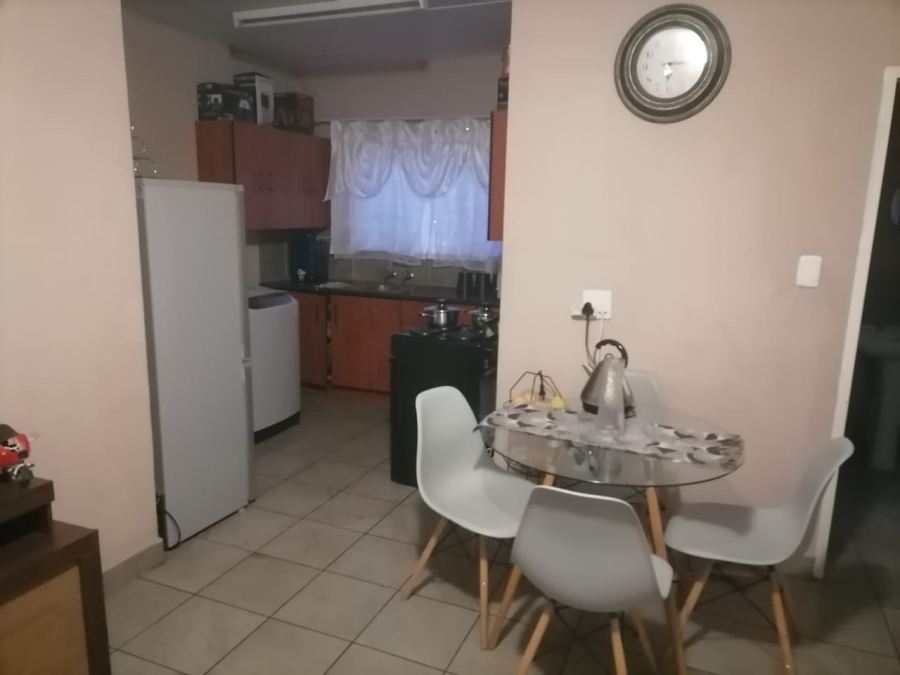 2 Bedroom Property for Sale in Rustenburg Central North West